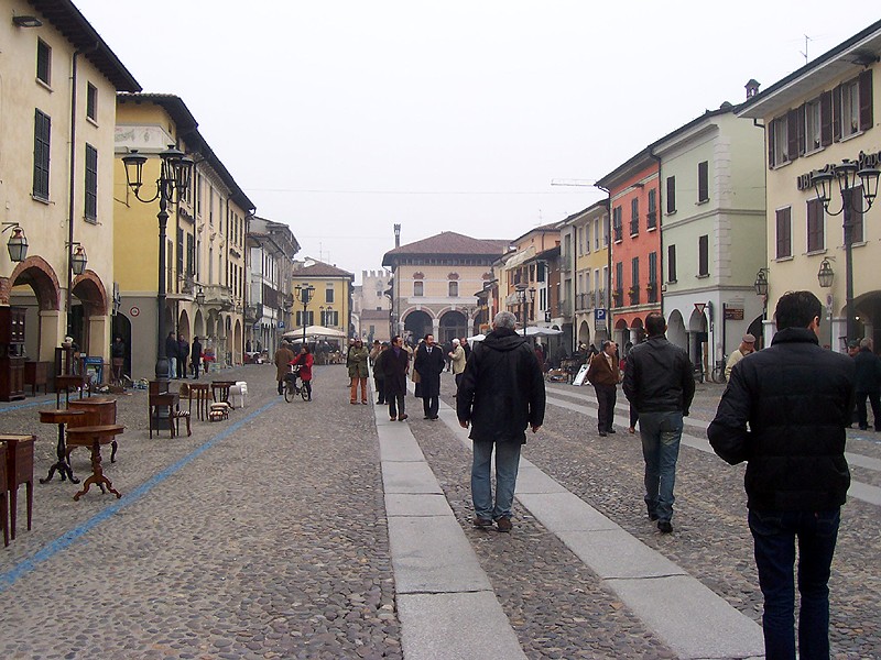 Orzinuovi - comune in provincia di Brescia